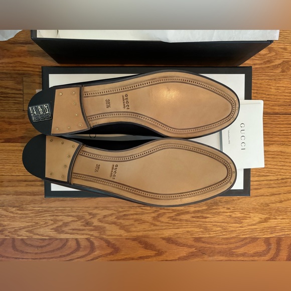 Women’s Gucci Black Loafer - Picture 2 of 5